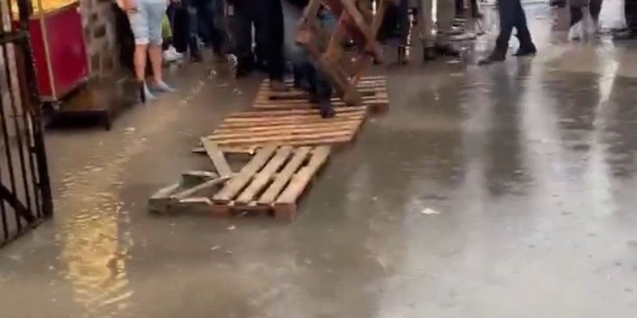 Yeniden Refah Partili Karagöz’den İzmir’in altyapı sorunu tepkisi