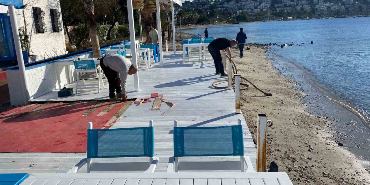 Bodrum’da kıyı işgali yapan işletmeye belediyeden müdahale