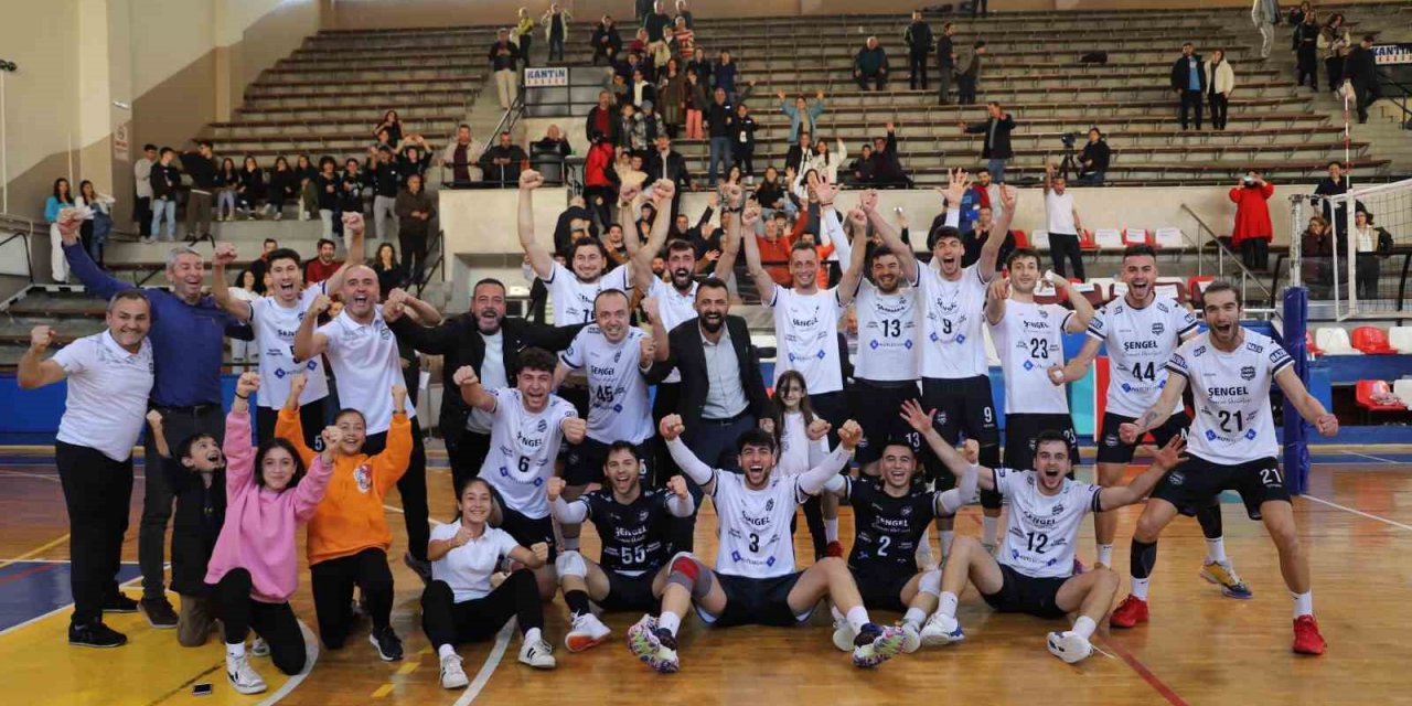 Filenin efelerini rakibini mağlup etti