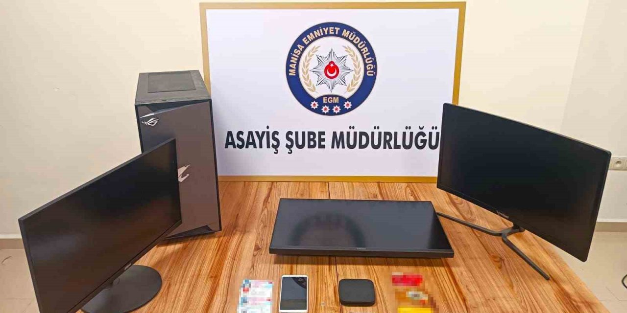 Vatandaşları 400 bin TL dolandıran şüpheliler Manisa Emniyetinden kaçamadı