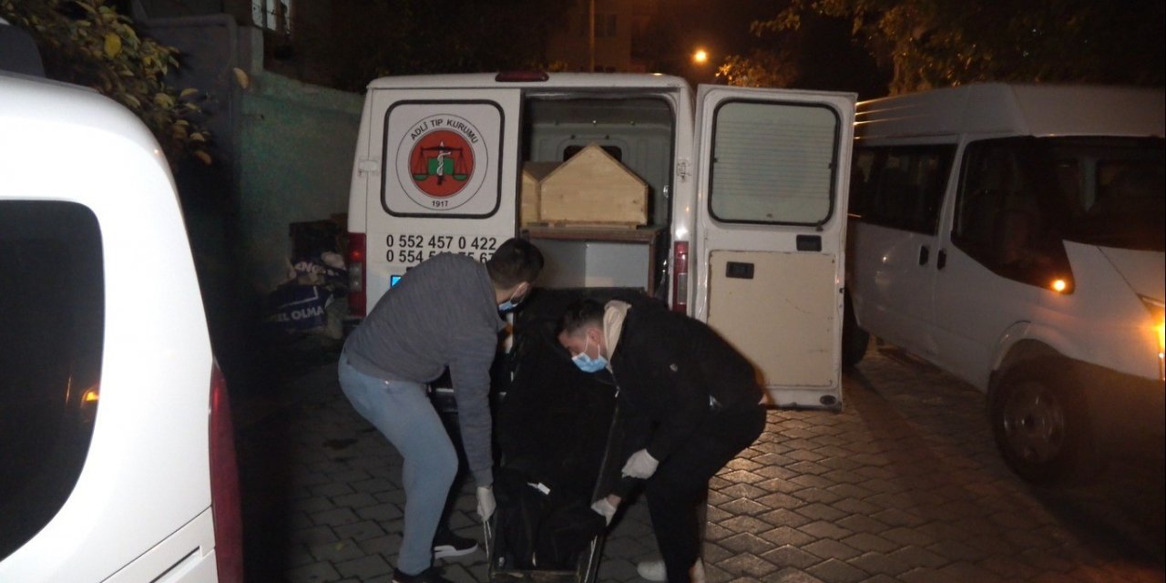 Evinde yalnız yaşayan yaşlı kadın ölü bulundu