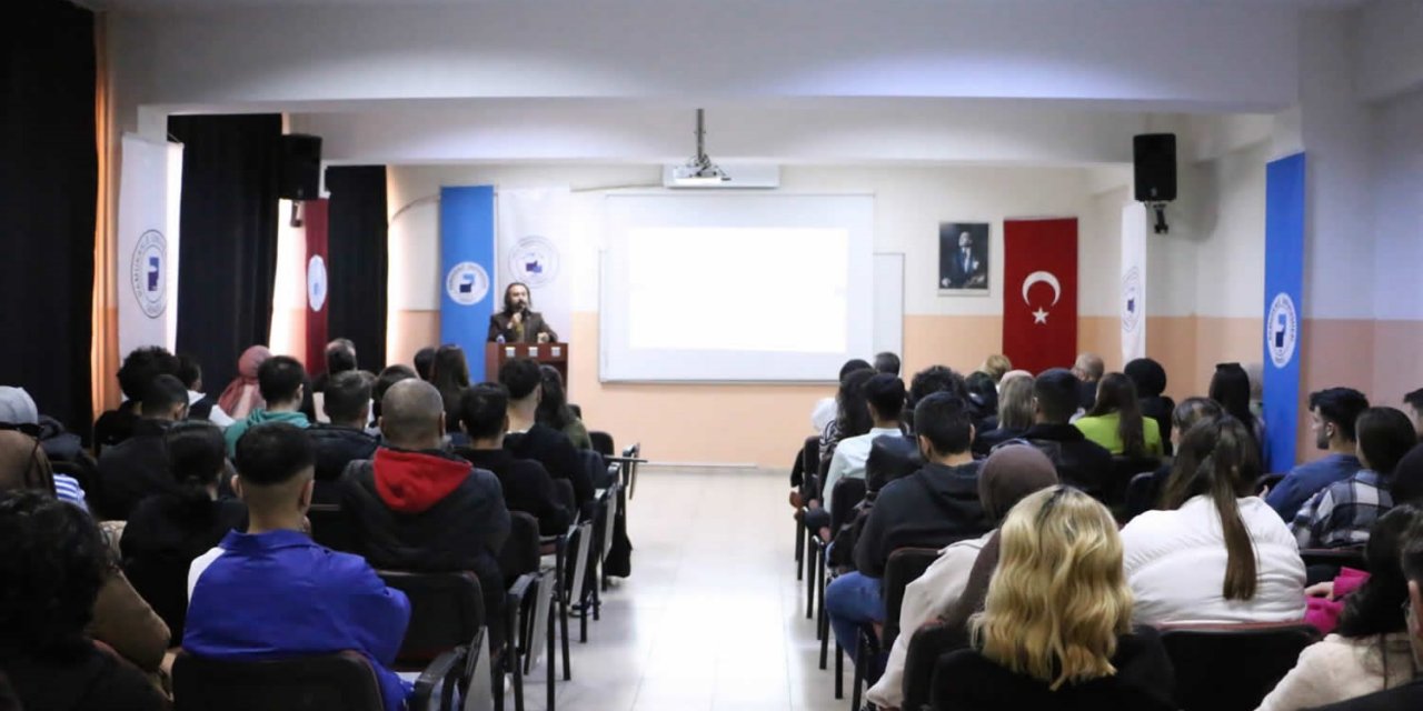 Savcı Özbek, ‘Kamu Personeli Olma Bilinci’ni anlattı