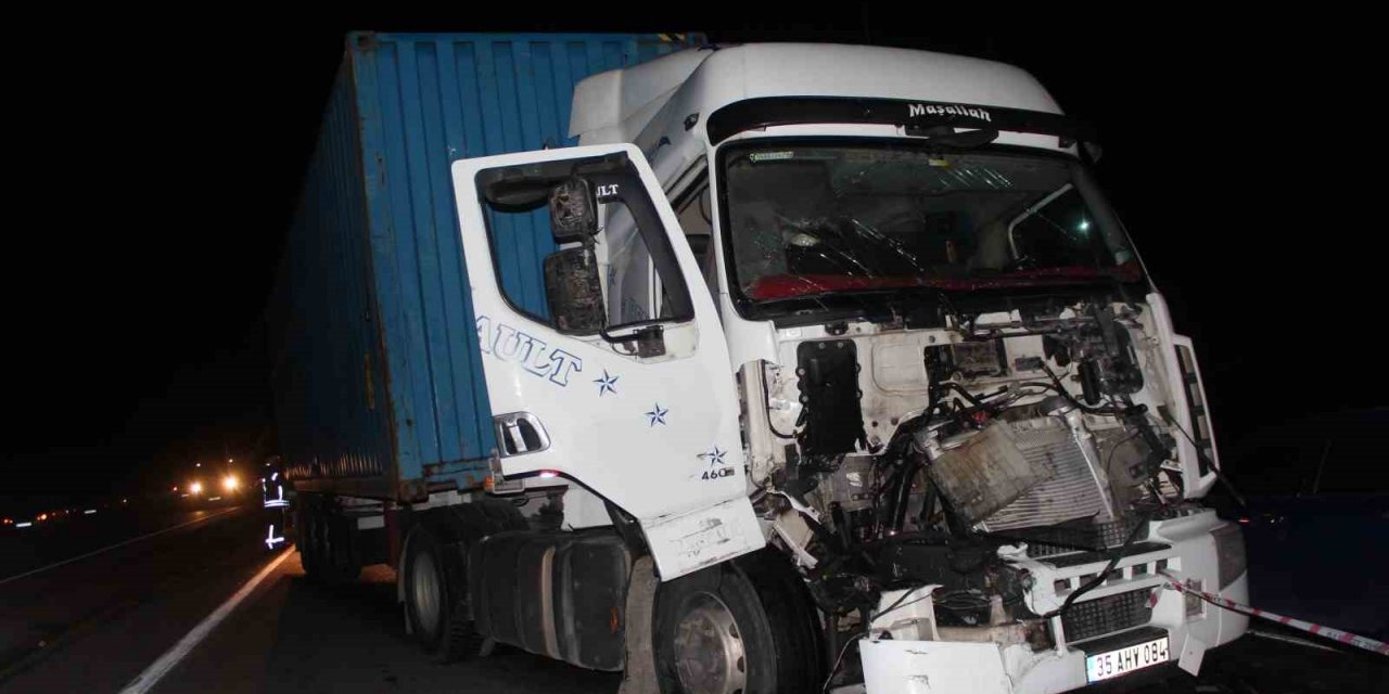 Manisa’da trafik kazasında 2 kişi yaralandı