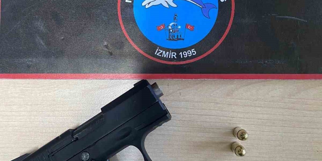 Adana’da 30 yıl hapis cezasıyla aranan hırsız, İzmir Yunusları’na yakalandı