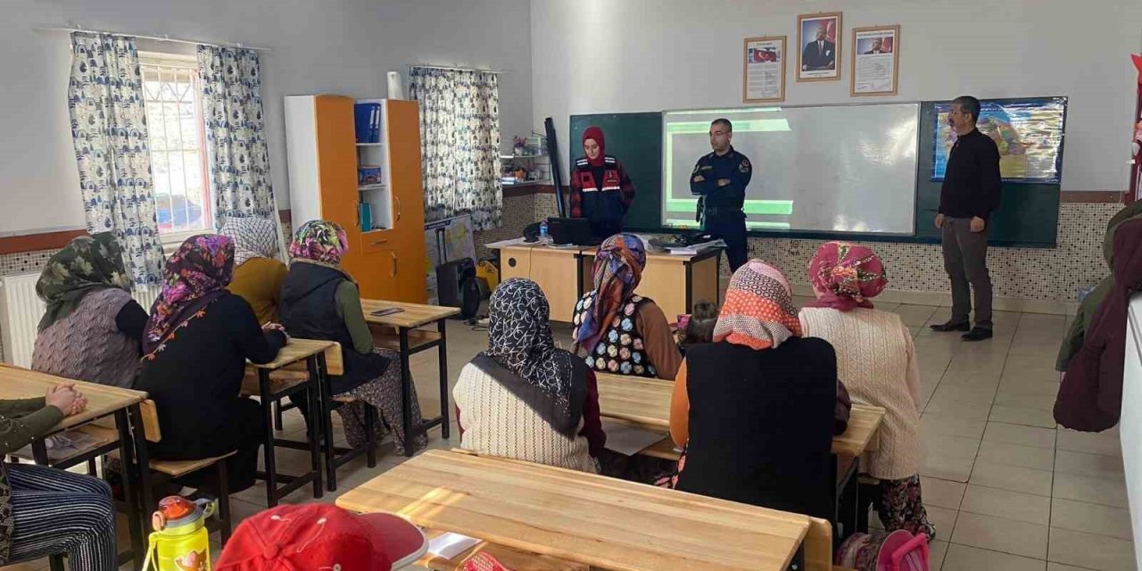 Sultanhisar’da velilere ‘En iyi narkotik polisi anne’ eğitimi verildi
