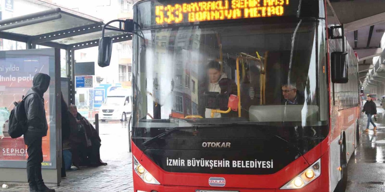 İzmir Şehir Hastanesine ulaşım sorunu sürüyor