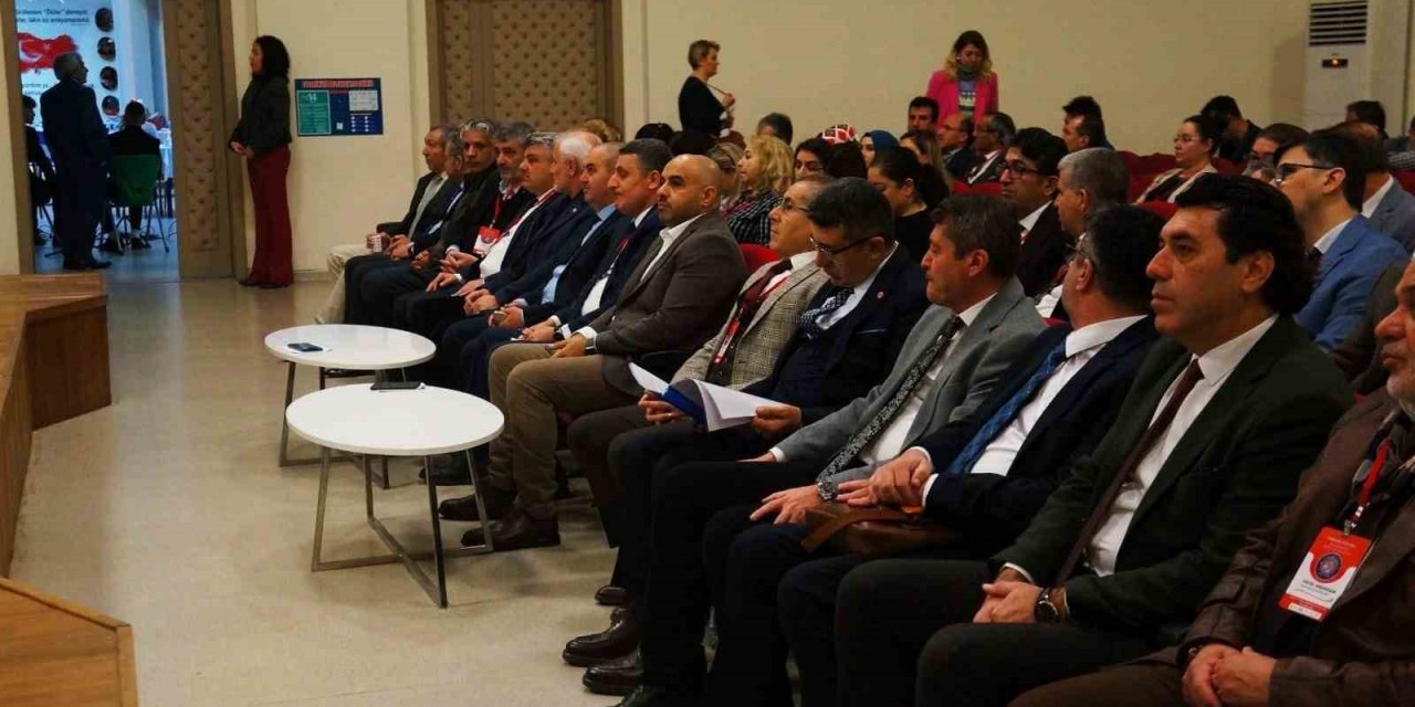 ’Türkiye Yüzyılı Din Öğretimi İzmir 2. İl Çalıştayı’ gerçekleşti