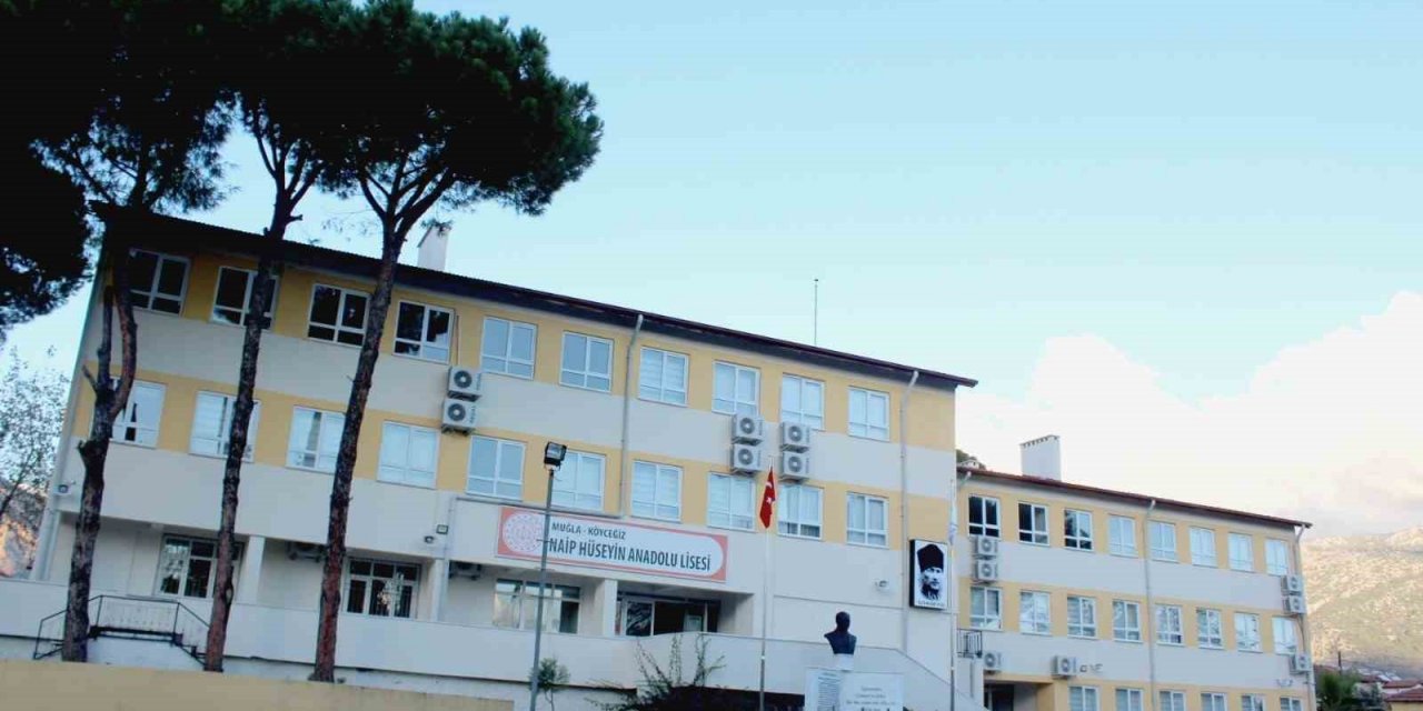 Köyceğiz Naip Hüseyin Anadolu Lisesi yenilendi