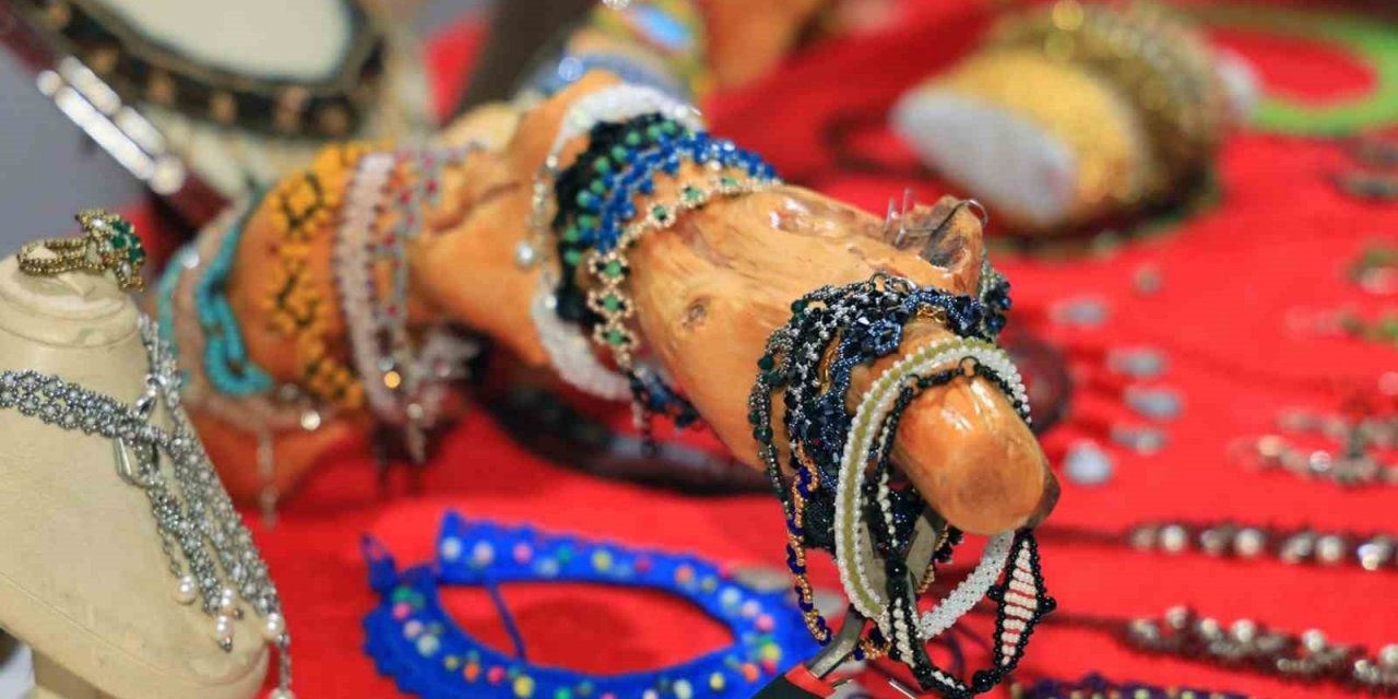 Kursiyerlerin el emeği ürünleri görücüye çıkıyor