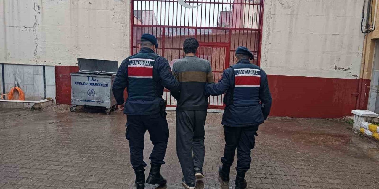 İş yeri hırsızlığı şüphelileri jandarmadan kaçamadı