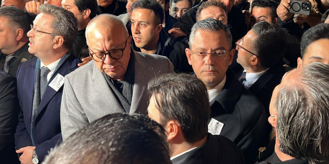 Şehit cenazesinde Özgür Özel’e tepki