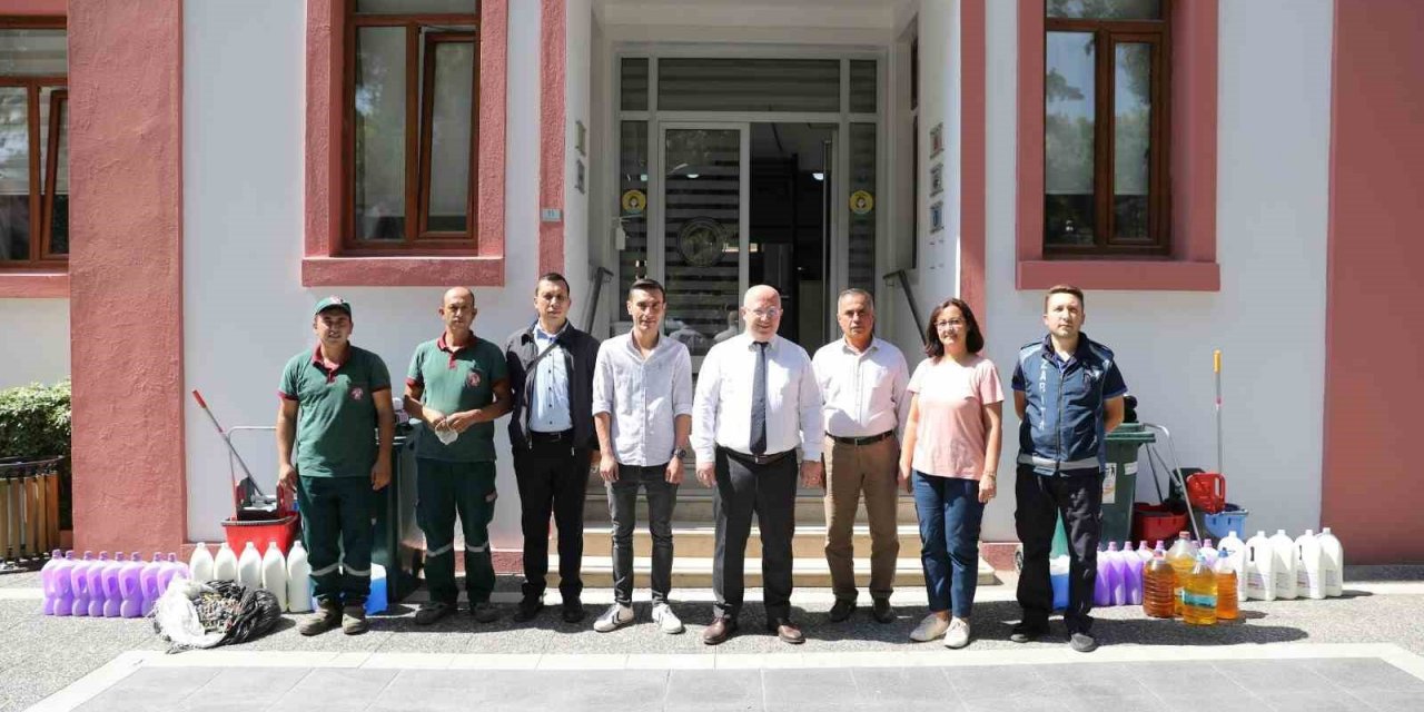 Menteşe Belediyesi gelecek için geri dönüştürüyor