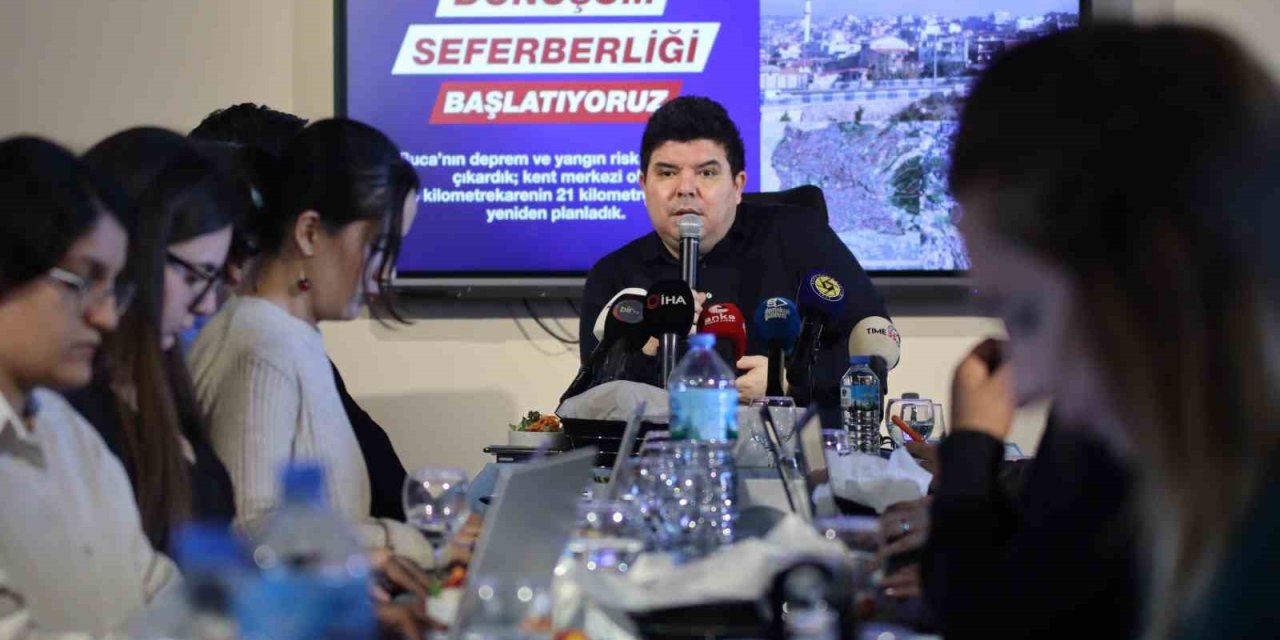 Başkan Kılıç, 4,5 yıl raporunu sundu: "Tüm siyasi partilerden oy alırım"