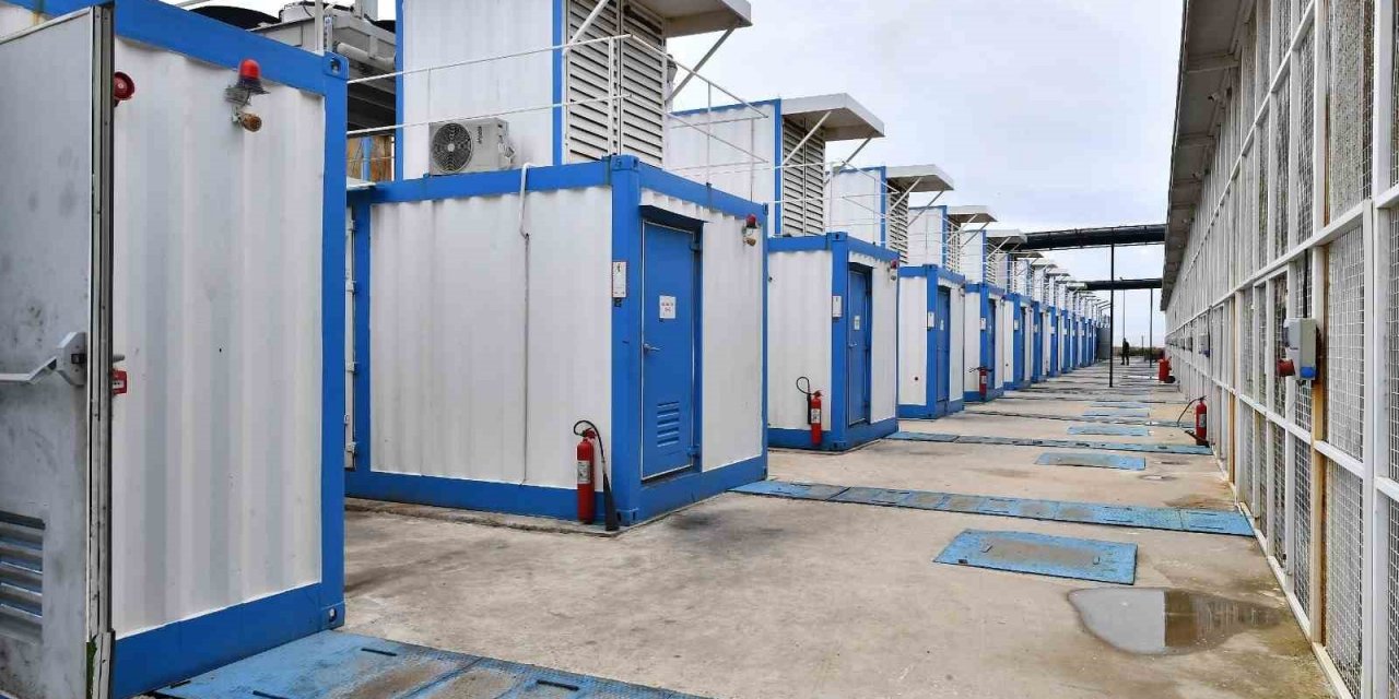 İzmir’in çöpünden hem elektrik hem de yakıt elde ediliyor