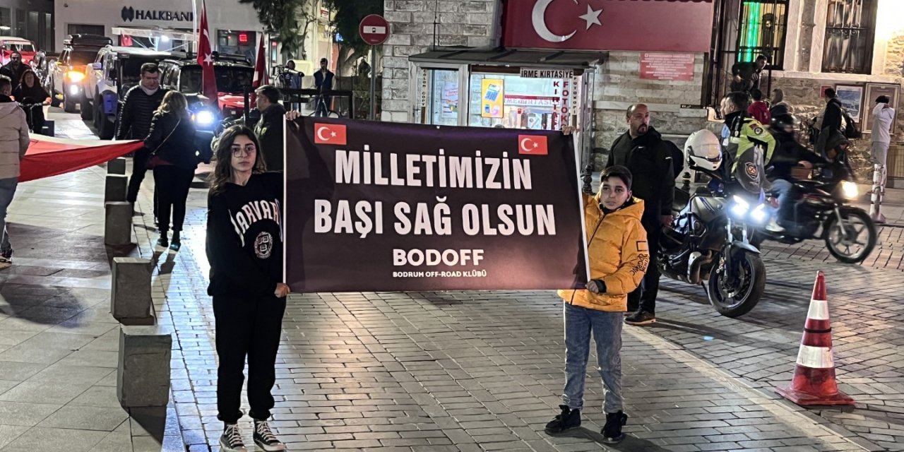 Bodrum’da şehitler düzenlenen konvoyla anıldı