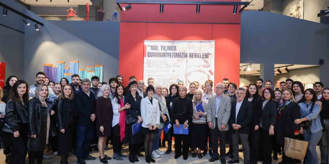 DEÜ’den ‘100. Yılında Cumhuriyetimizin Renkleri’ sergisi