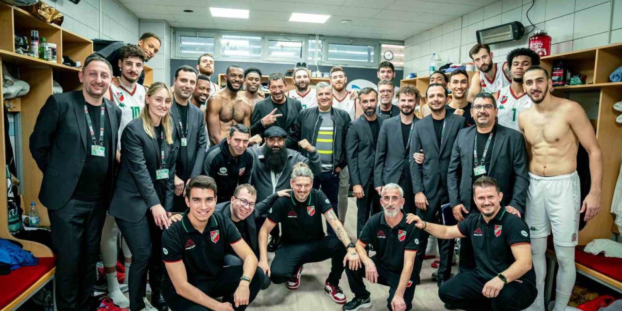 P. Karşıyaka, üst üste 9. maçını kazanmak istiyor