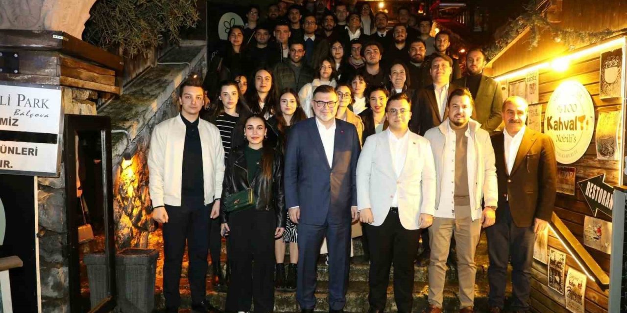 Üniversiteli gençler sordu, Başkan Saygılı yanıtladı