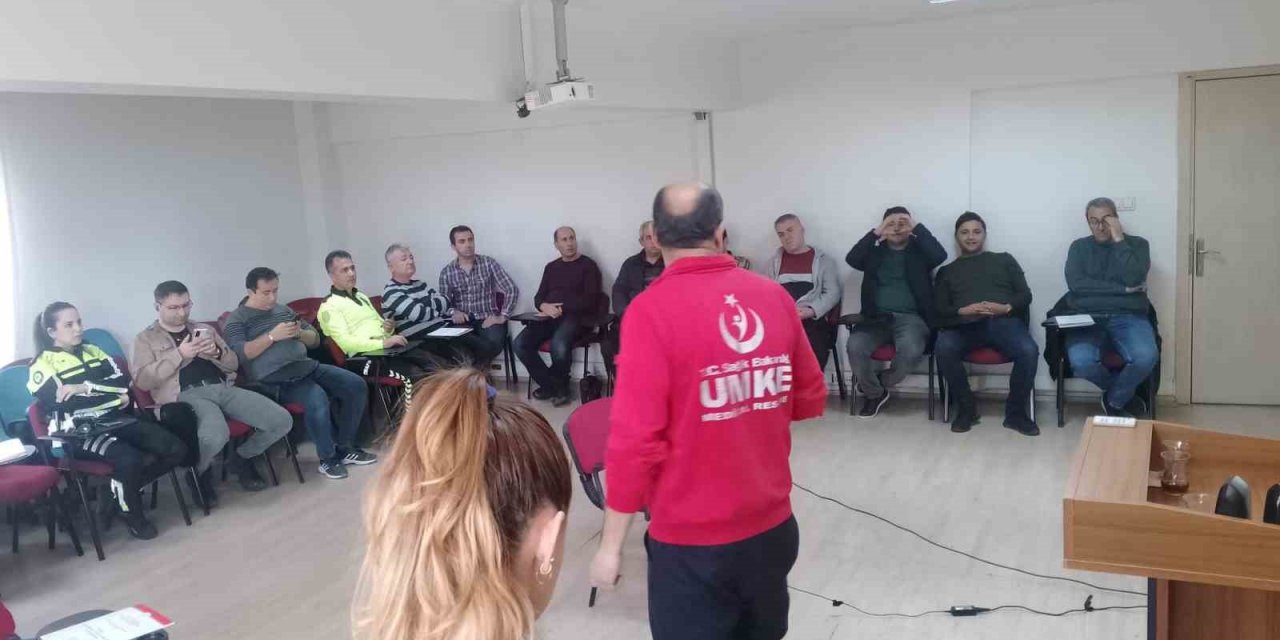 Muğla’da trafik ekiplerine ilk yardım eğitimi verildi