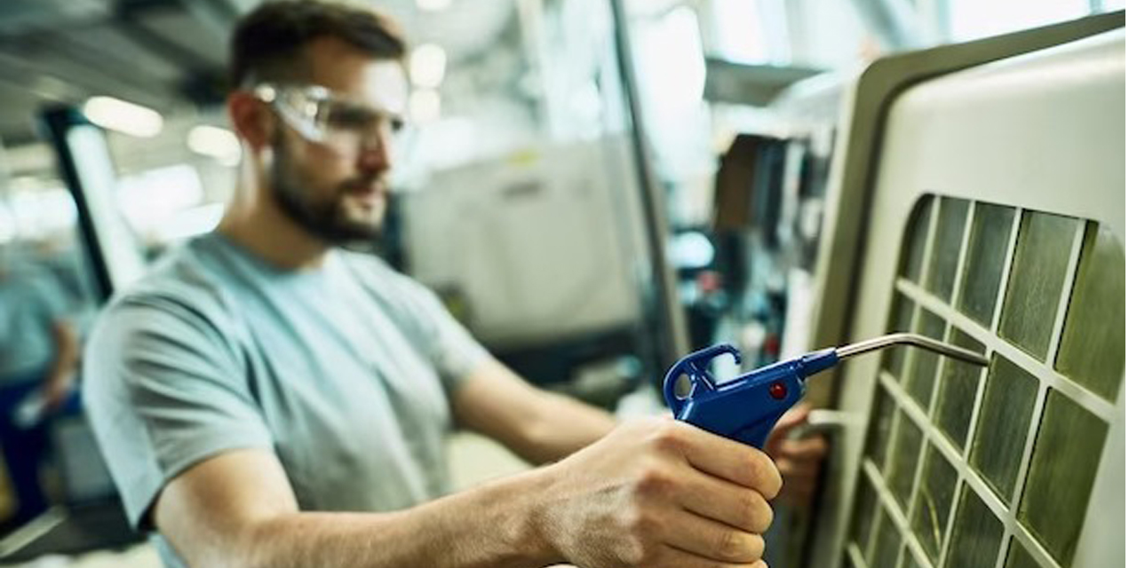 Teknisyen ile güvenilir kombi ve klima servisi deneyimi