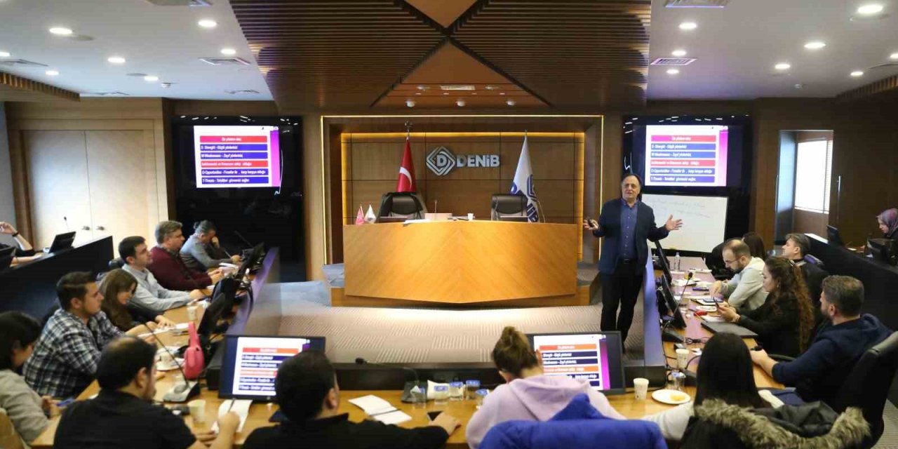 DENİB Akademi’de ihracat stratejisini belirlemenin yolları anlatıldı