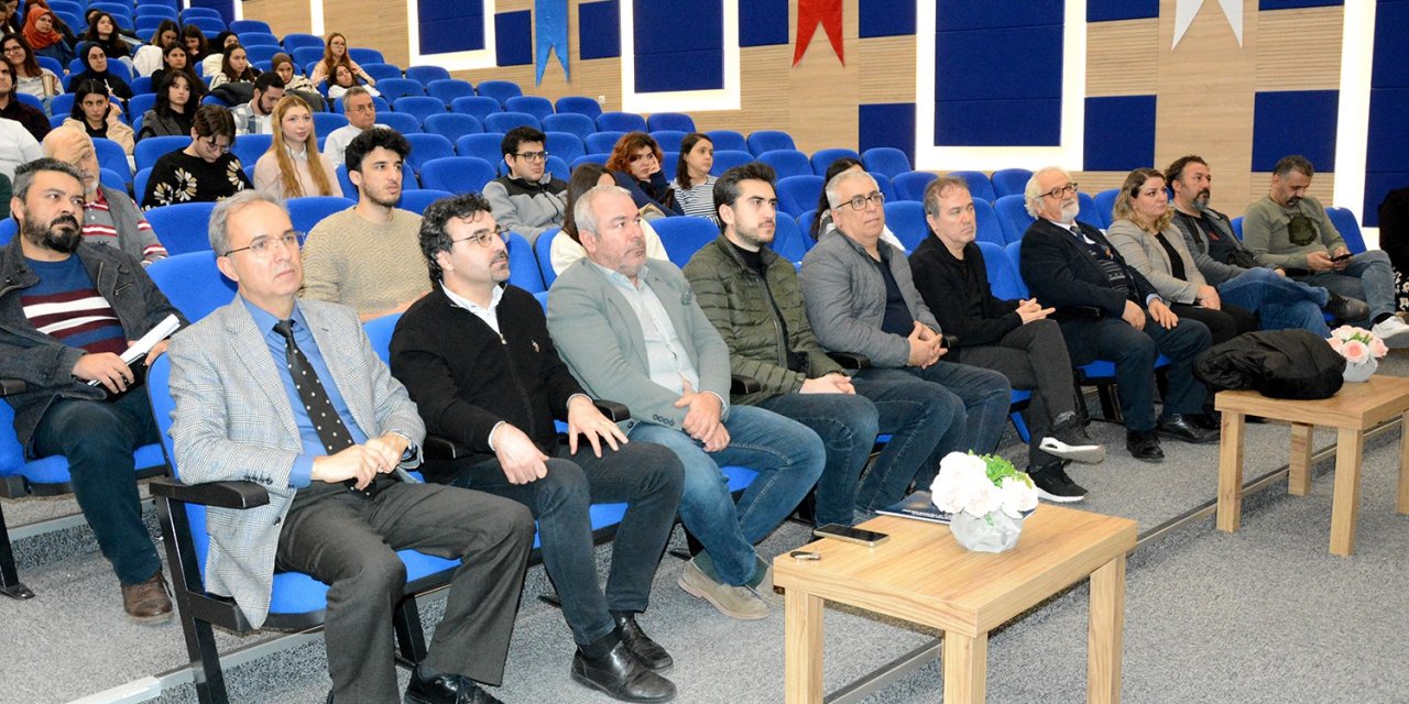 PAÜ’de ‘Yapay Zeka ve Matematik’ konuşuldu