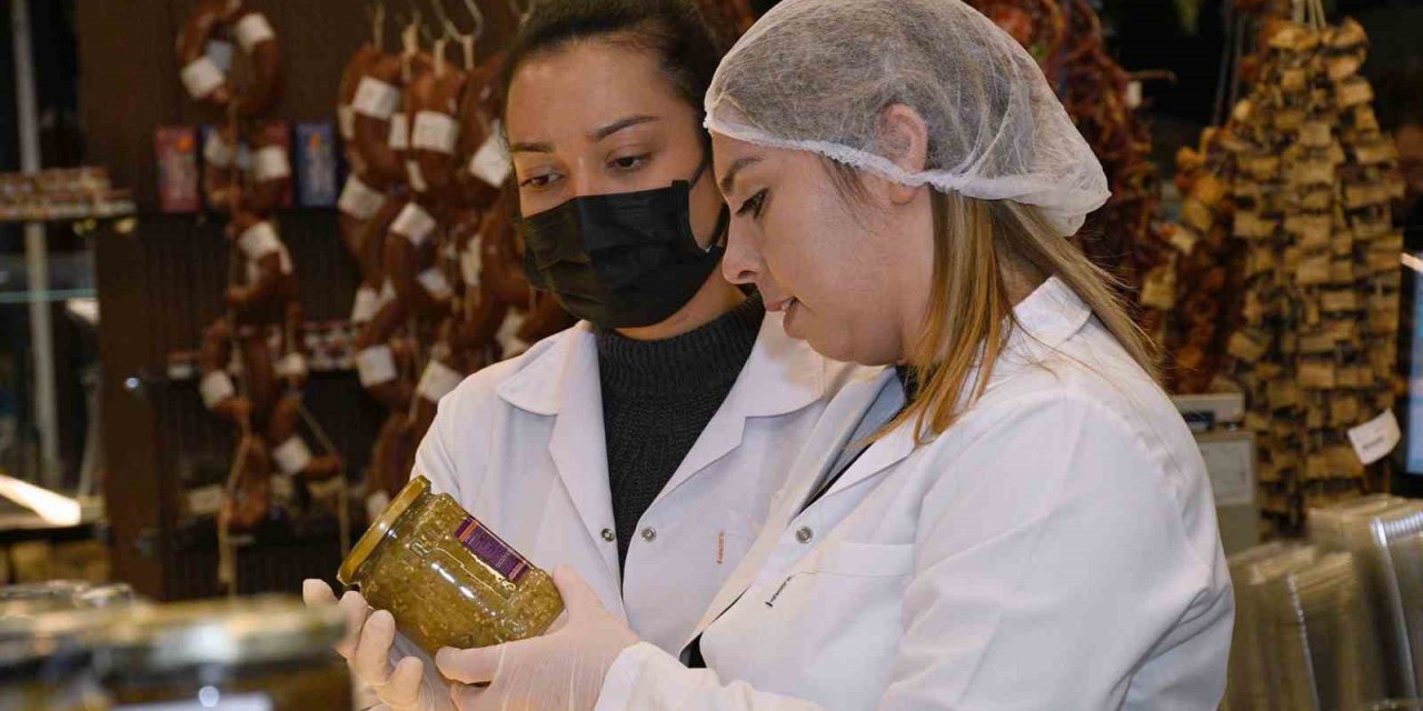 Kuşadası Belediyesi yılbaşı öncesinde hijyen denetimlerini sıklaştırdı