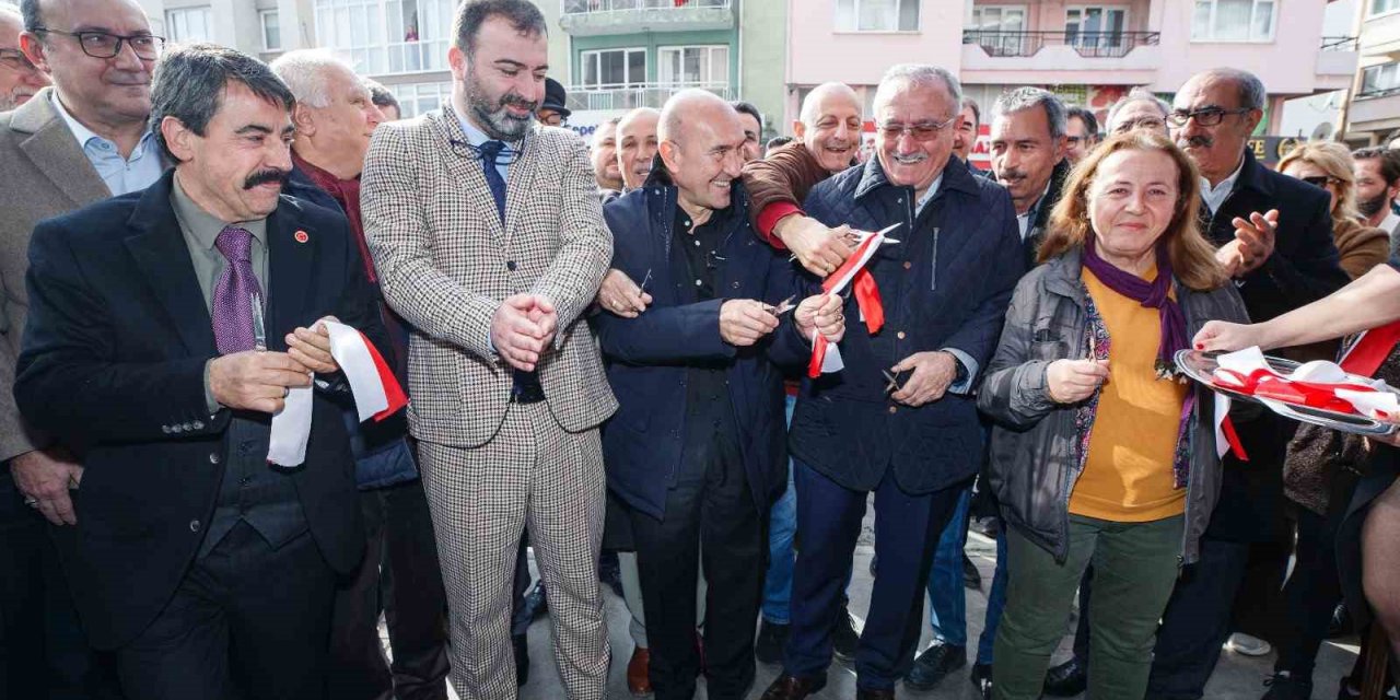 Halkın Bakkalı/Halkın Kasabı’nın 13’üncü şubesi Karabağlar’da