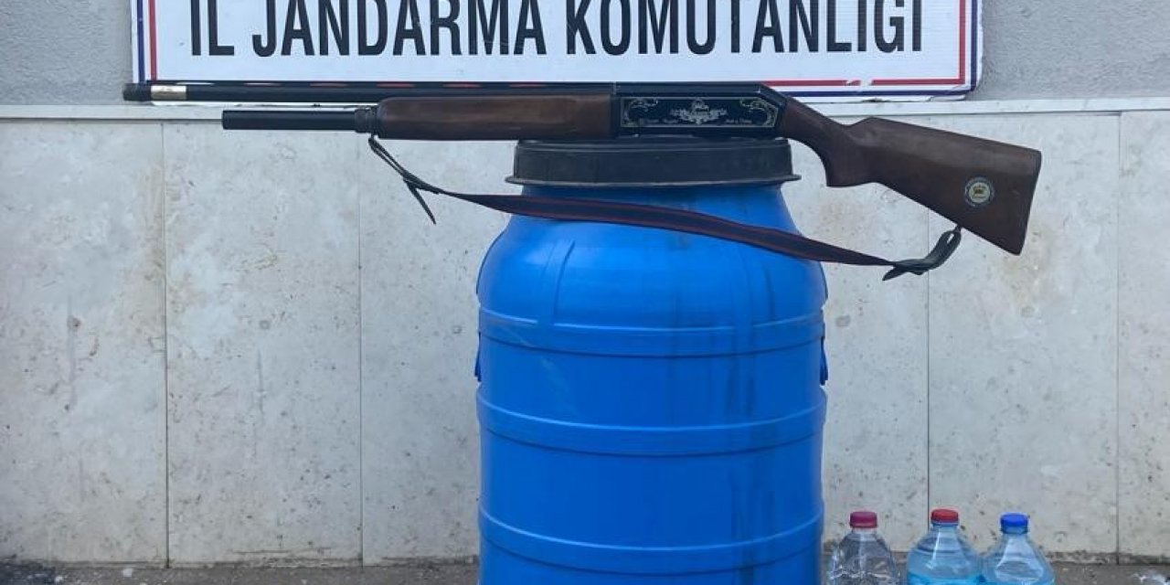 Pet şişelerde sahte içki ele geçirildi