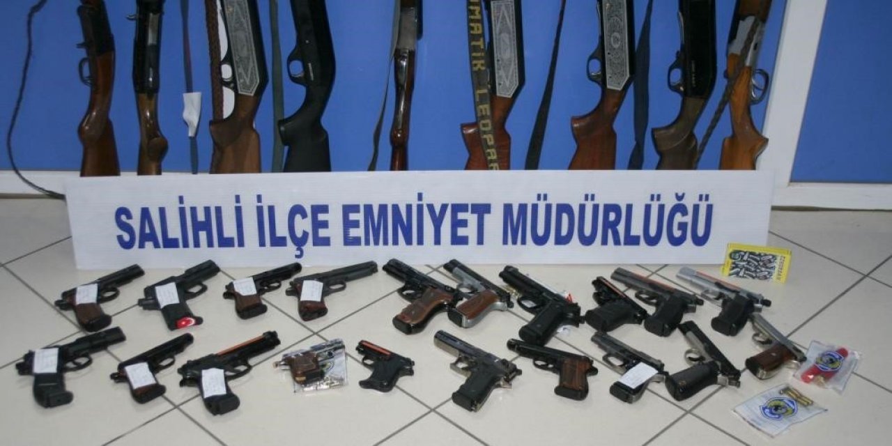 Salihli İlçe Emniyet’ten yılbaşı uyarısı: "Huzura kurşun sıkmayın"