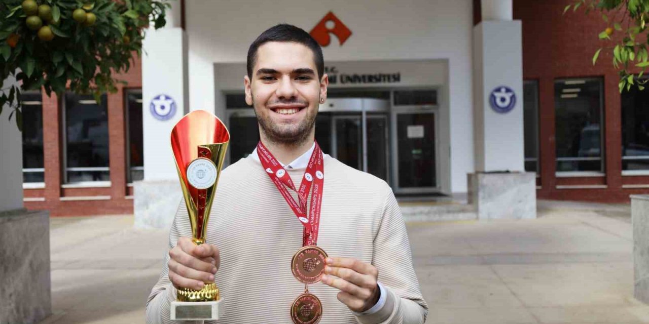 Çocukluk tutkusu zirveye taşıdı: Balede dünya üçüncüsü oldu