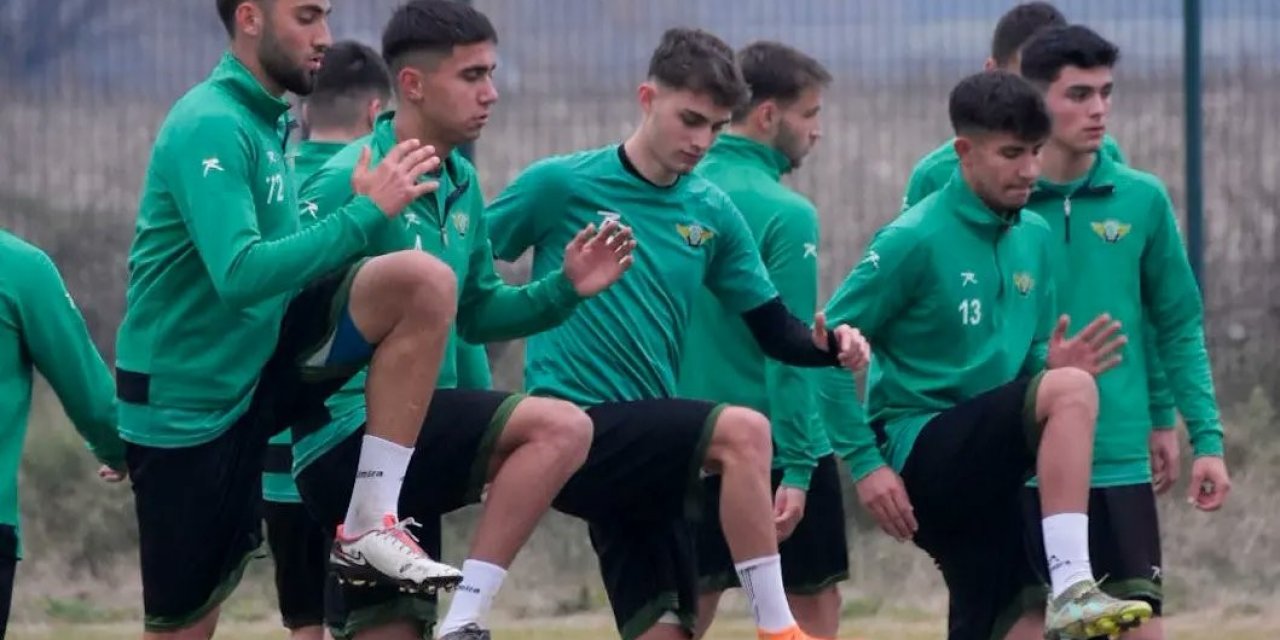 Akhisarspor 2. devre hazırlıklarını sürdürüyor
