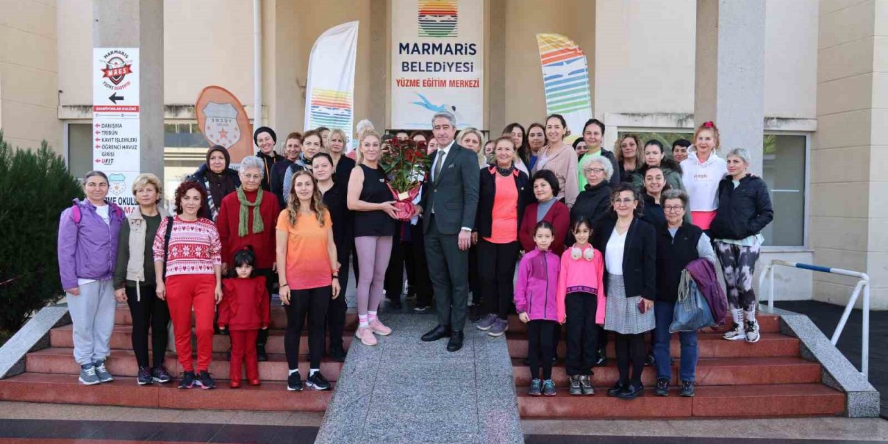 Başkan Oktay, sabah sporuna katılan kadınlarla kahvaltıda buluştu