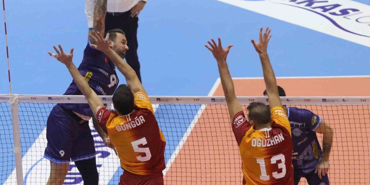 Arkas Spor, Galatasaray deplasmanında