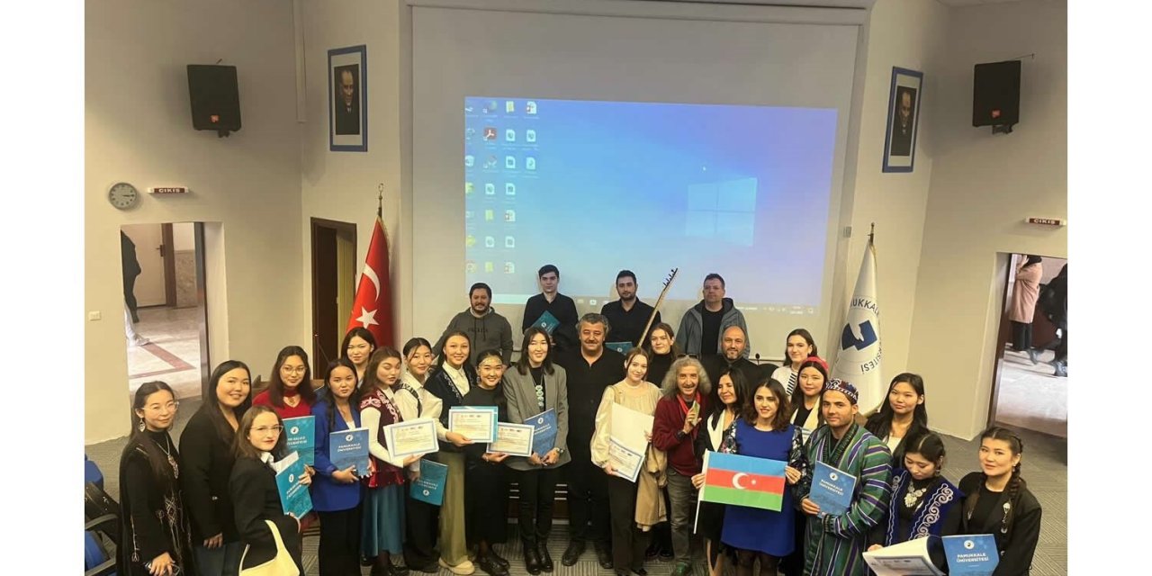 Karacaoğlan bestelenmiş eserleriyle anıldı