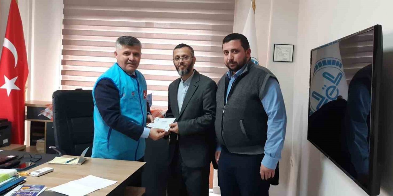 Köyceğiz’de Evleksiz,  Filistin için gönderilen 25 bin TL’yi teslim etti