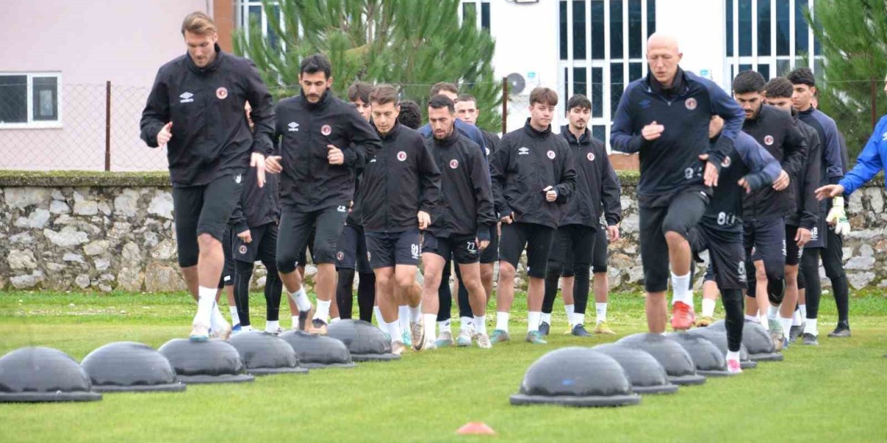 Fethiyespor Antalya kampına gitti