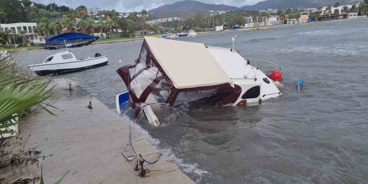 Bodrum’u fırtına vurdu
