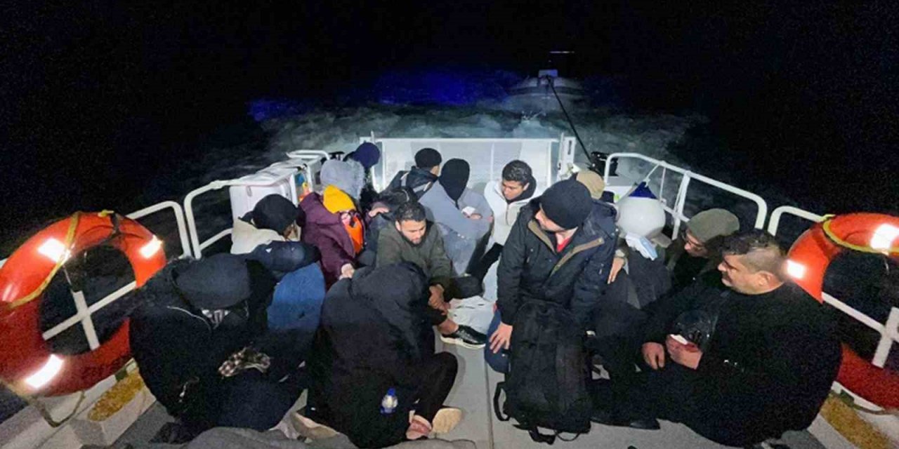 Datça’da 17 düzensiz göçmen kurtarıldı