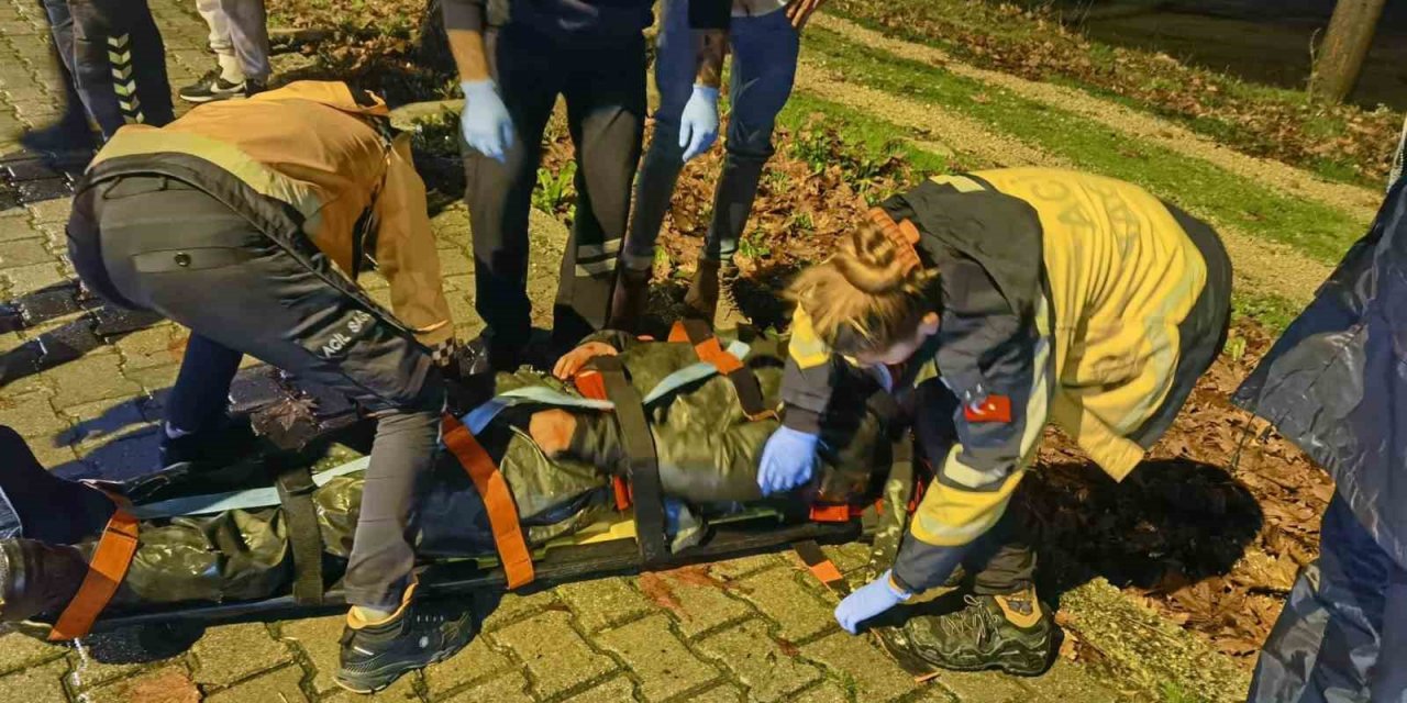 Otomobilin çarptığı motosiklet sürücüsü ağır yaralı
