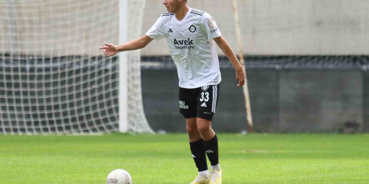 Altaylı Efe Sarıkaya, Fransa yolcusu