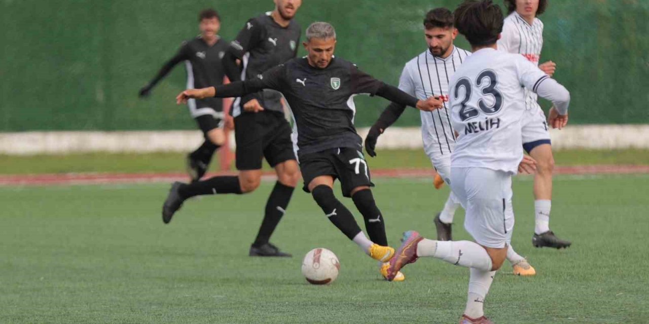 Efeler 09 SFK: 1 - Bergama FK: 0