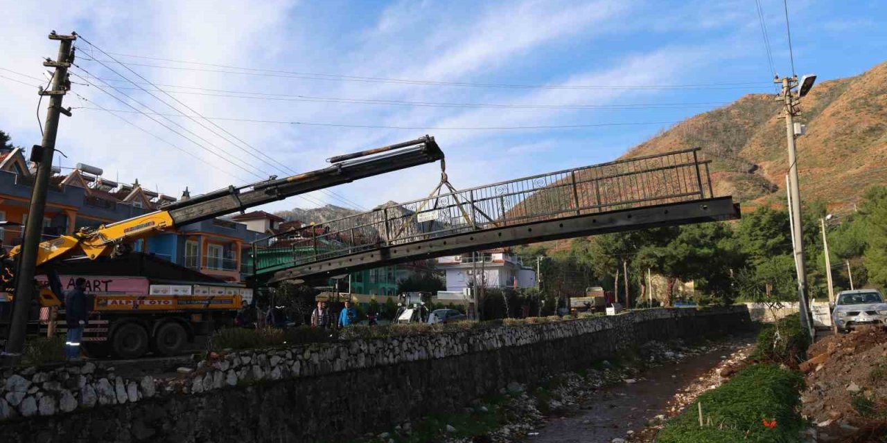 İçmeler’de 2 yeni köprü kullanıma sunuldu