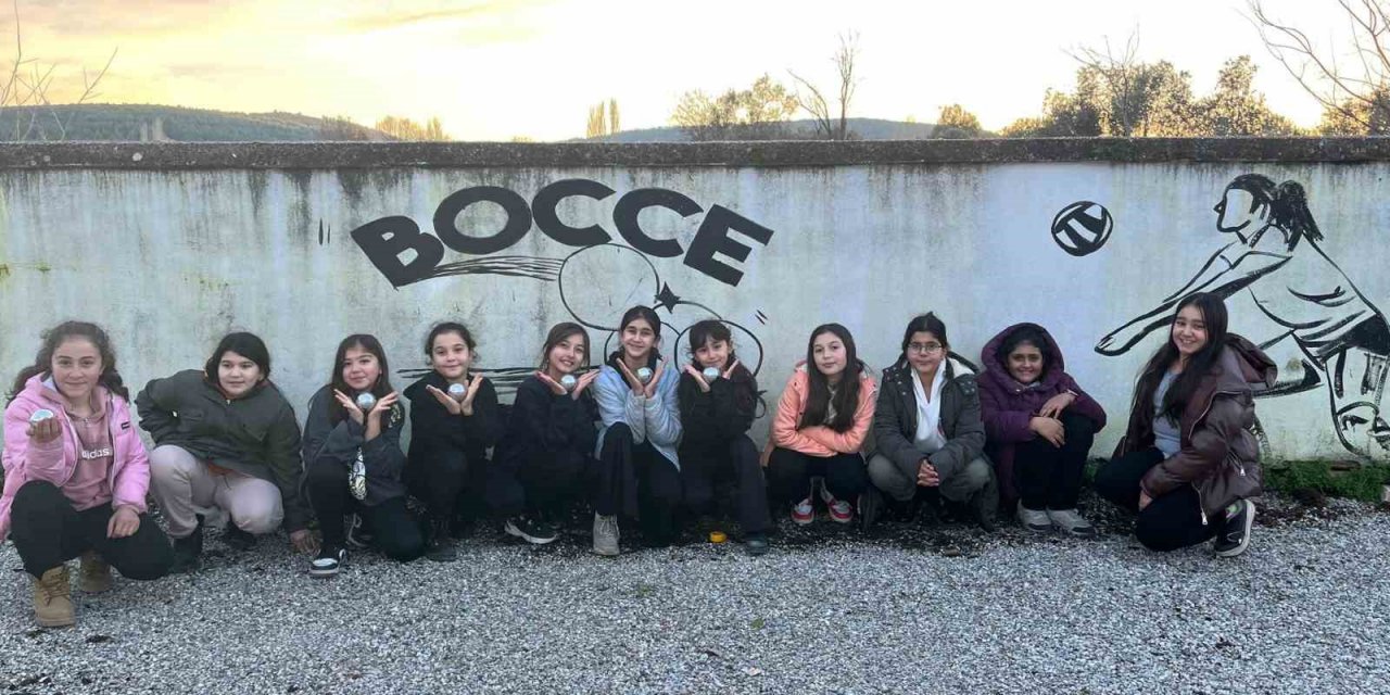 Muğla’da kırsal mahallede yaşayan çocuklar bocce sporu ile buluştu