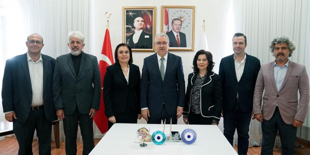 Egeli akademisyenler multidisipliner çalışmayla biyonik el protezi geliştirecek