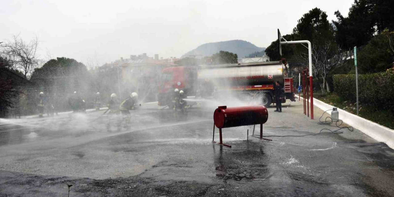 Büyükşehir itfaiyesinden 319 bin 149 kişiye eğitim