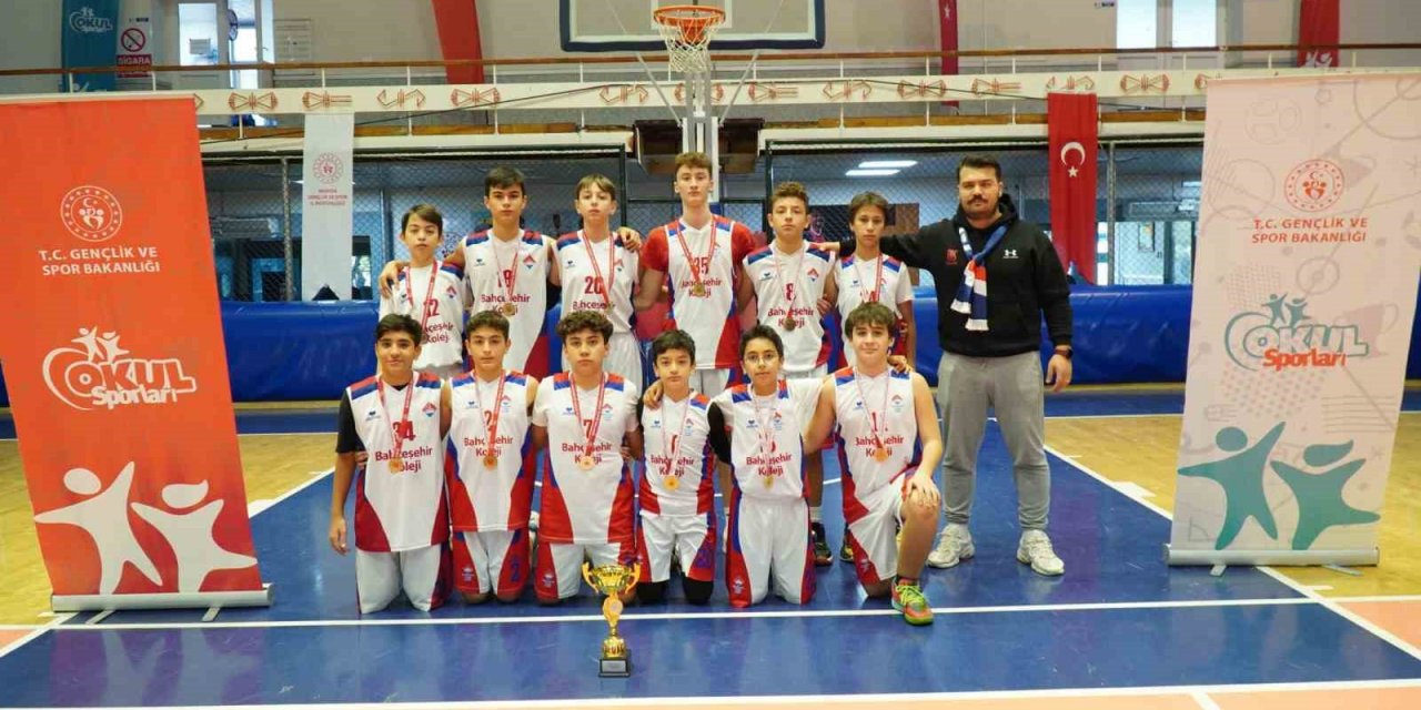 Manisa Okul Sporları Yıldızlar Basketbol İl Birinciliği müsabakaları sona erdi