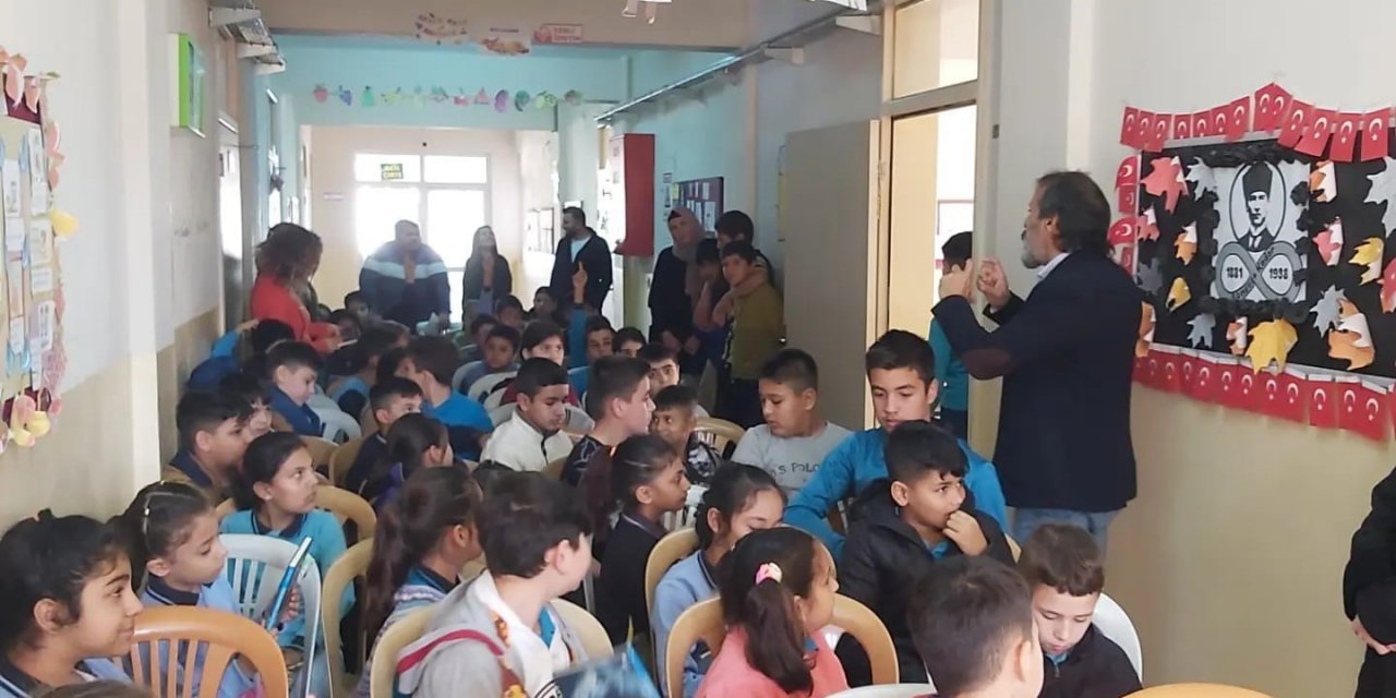 Köyceğiz Ortaokulu’nda okur,  yazar buluşması gerçekleştirildi