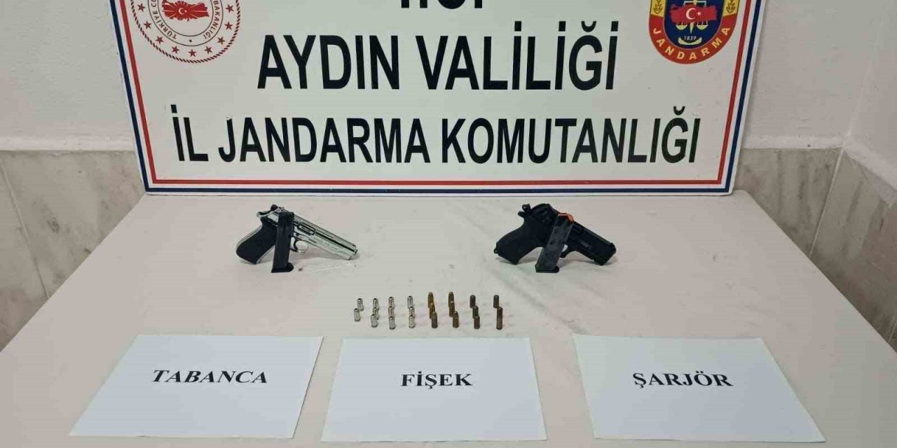 Şüpheli şahsın üzerinde tabanca ele geçirildi