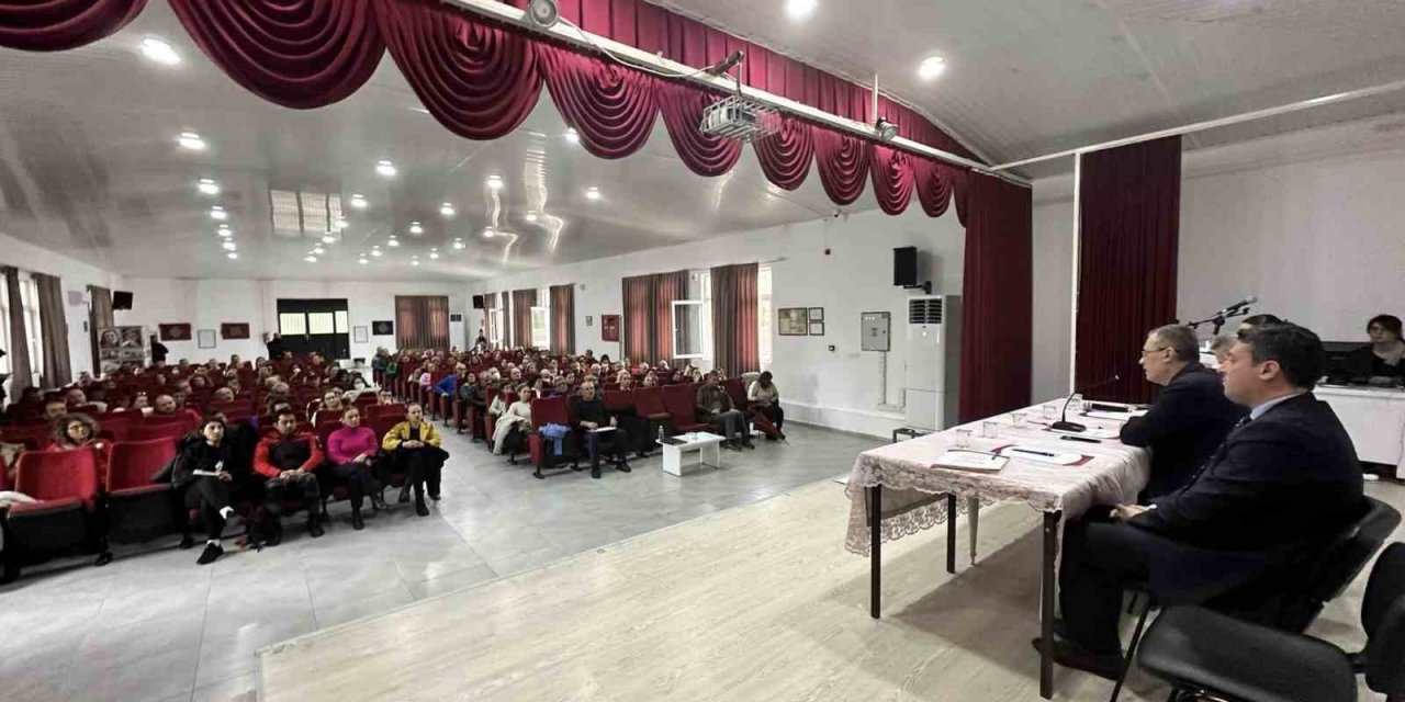 Kaymakam Ertaş öğretmenler ile bir araya geldi